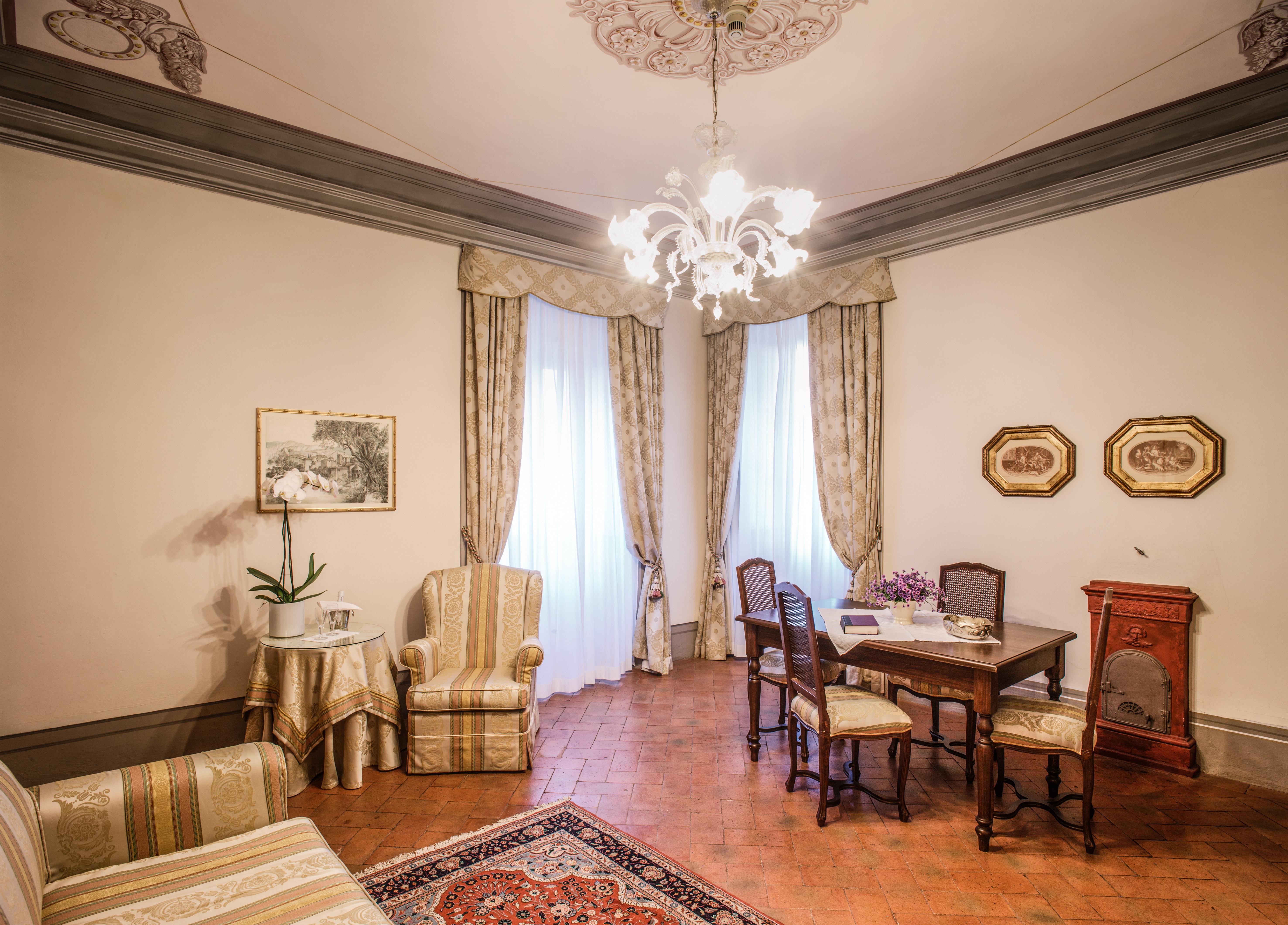 Palazzo Leopoldo Dimora Storica & Spa 라다인키안티 외부 사진